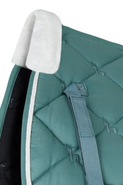 Horze Ghent Vielseitigkeitsschabracke Mit Kunstfell 13 Horze Ghent Vielseitigkeitsschabracke Mit Kunstfell -Back on Track Verkäufe 17406 ALB 3