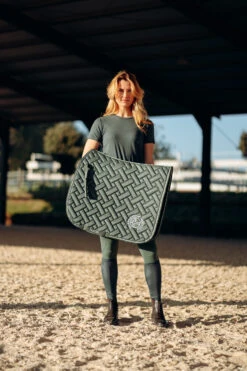 Horze Oslo Dressurschabracke -Back on Track Verkäufe 17415 clgr 03