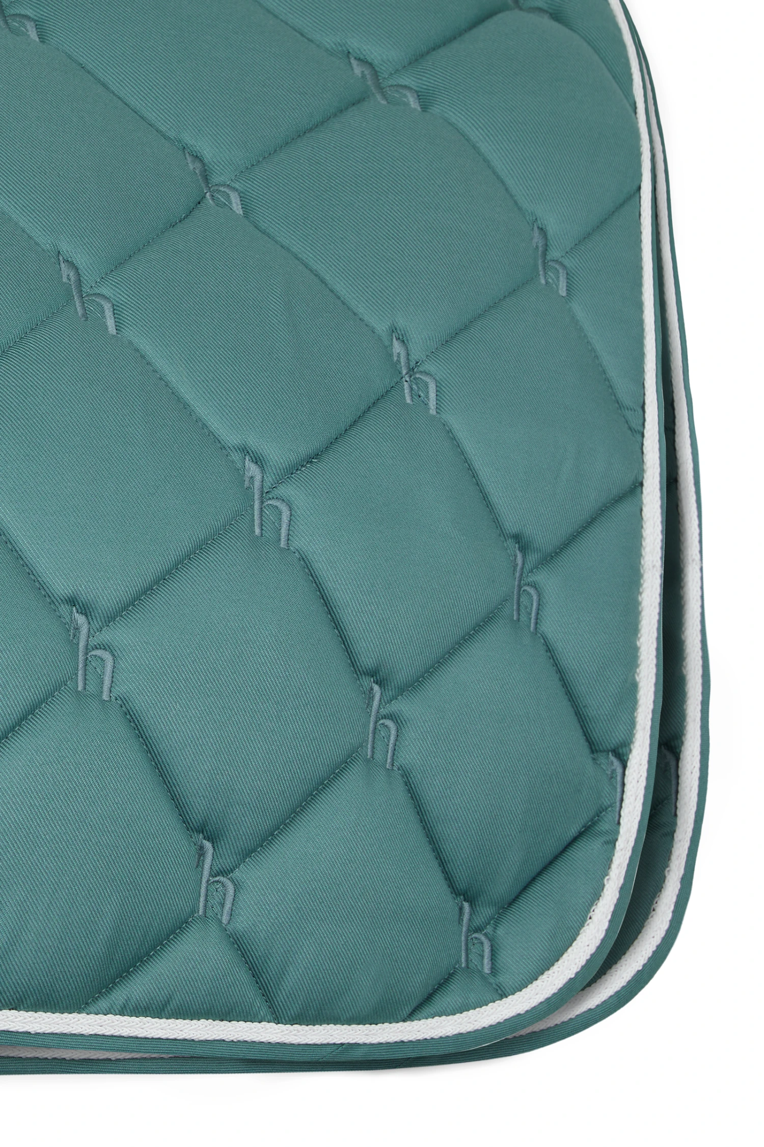 Horze Ghent Dressurschabracke Mit Kunstfell 2 Horze Ghent Dressurschabracke Mit Kunstfell – Bild 2