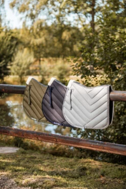 Horze Victoria Vielseitigkeitsschabracke -Back on Track Verkäufe 17420 ikb 04