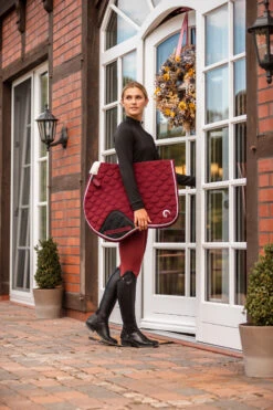 Horze Geneva Vielseitigkeitsschabracke Mit Kunstfell -Back on Track Verkäufe 17426 mwre 04