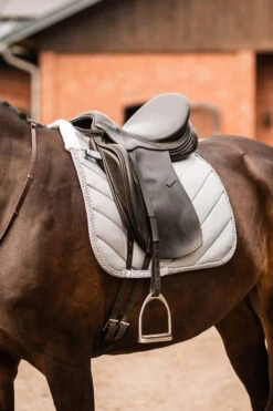 Horze Victoria Dressurschabracke -Back on Track Verkäufe 17430 twg 04