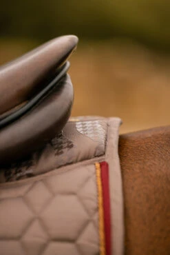 Horze Kenya Vielseitigkeitsschabracke -Back on Track Verkäufe 17444 753 06