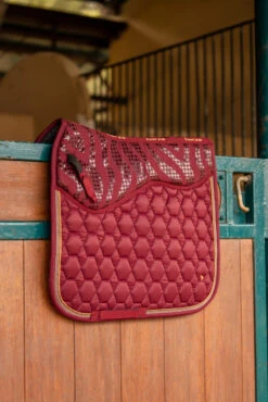 Horze Kenya Dressurschabracke 18 Horze Kenya Dressurschabracke -Back on Track Verkäufe 17454 251 06