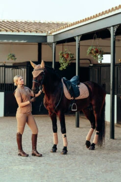 B Vertigo Laurel Fliegenhaube -Back on Track Verkäufe 22930 TEBR 4