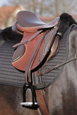 Kavalkade Sattelkissen M.med.Lammfell, Mit Taschen -Back on Track Verkäufe 308291 BL 5