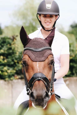 Kentucky Horsewear Wellington Sparkling Fliegenhaube -Back on Track Verkäufe 326842 BR 2